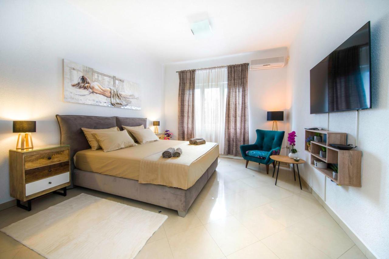 Apartment Alice Central Luxe Split Exterior photo
